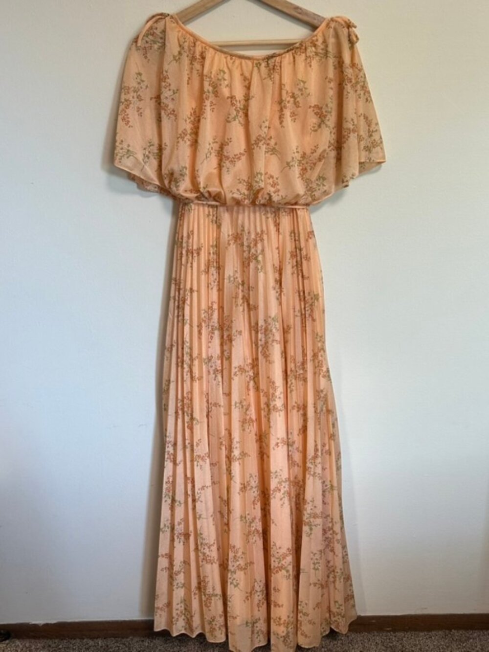 VTG 1970s Floral Maxi Dress Pleated Ruched Peach Cottagecore Ties Sz Small EUC